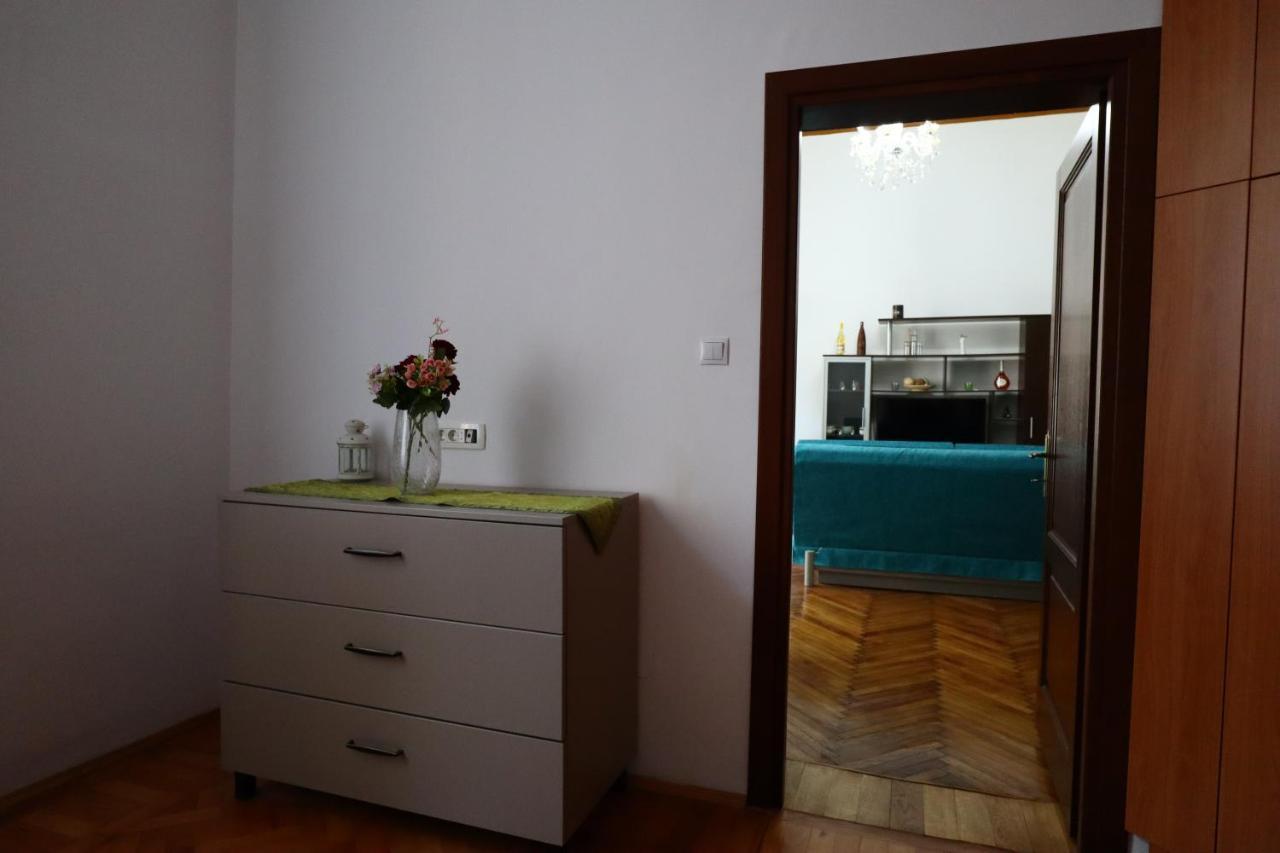 Center Haus Apartment Bucharest Exterior photo